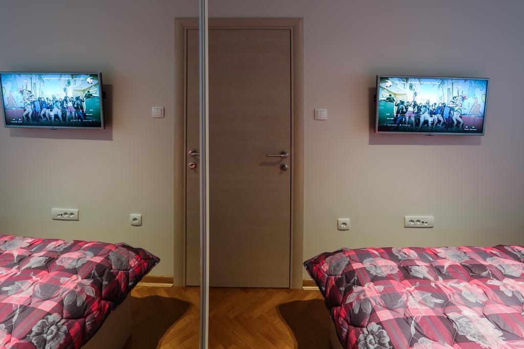 נובי סאד Apartment Promenada מראה חיצוני תמונה