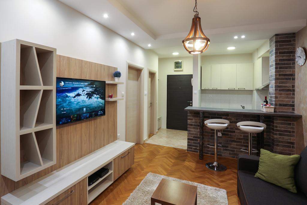 נובי סאד Apartment Promenada מראה חיצוני תמונה